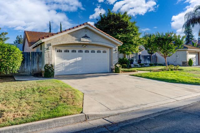 5903 W Alluvial Avenue, Fresno, CA 93722