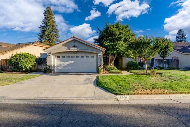 5903 W Alluvial Avenue, Fresno, CA 93722