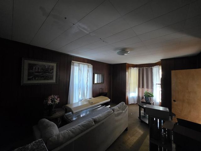 314 3RD ST, Shenandoah, VA 22849