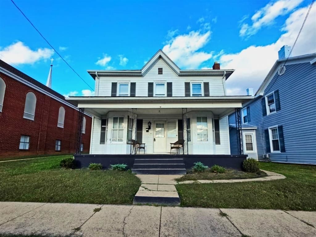 314 3RD ST, Shenandoah, VA 22849