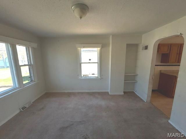 8732 Shirley Avenue, St Louis, MO 63121