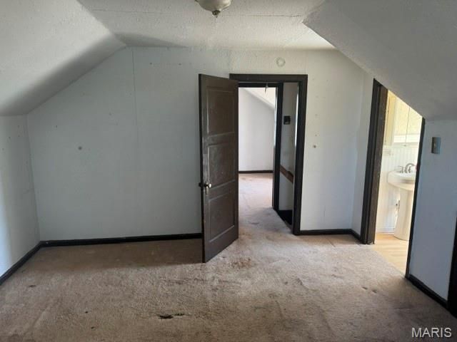 8732 Shirley Avenue, St Louis, MO 63121