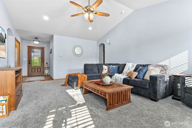 8510 Benson Road, Lynden, WA 98264
