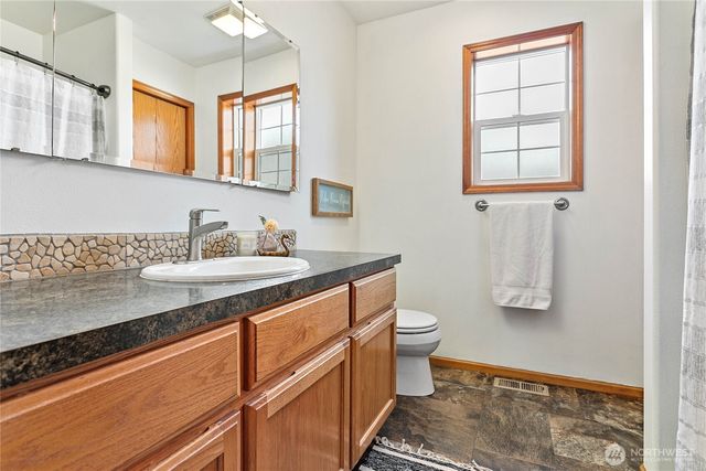 8510 Benson Road, Lynden, WA 98264