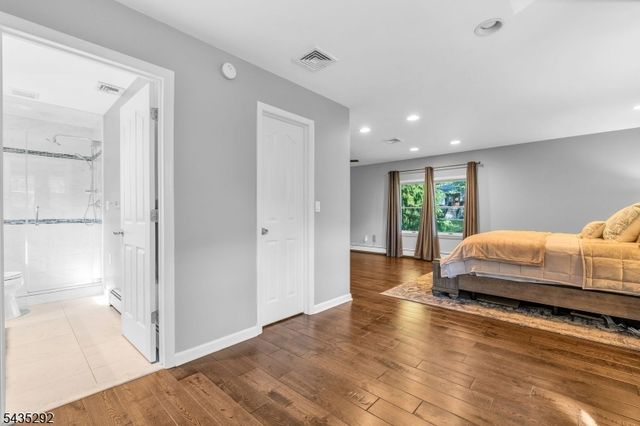 31 Monhegan Ave, Wayne Twp., NJ 07470