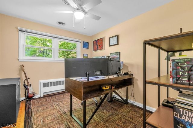 31 Monhegan Ave, Wayne Twp., NJ 07470
