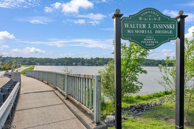 31 Monhegan Ave, Wayne Twp., NJ 07470