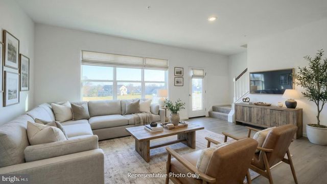 46 N CONIFER DR, Elizabethtown, PA 17022