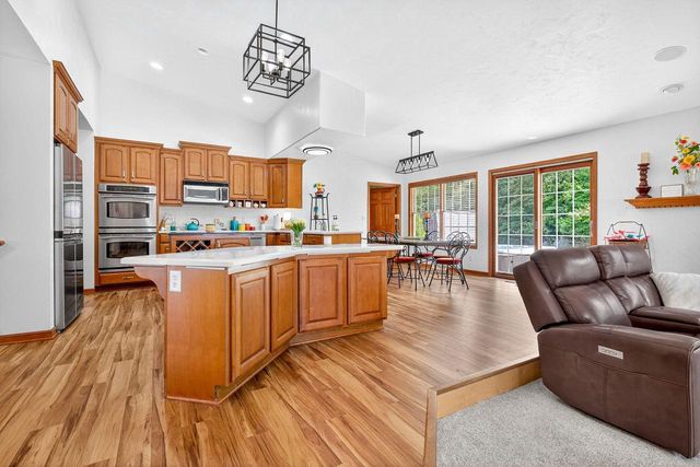 4424 HARBOR VILLAGE DRIVE, Omro, WI 54963