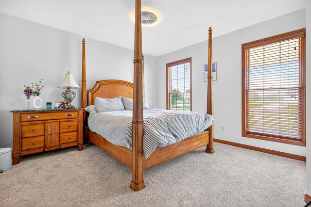 4424 HARBOR VILLAGE DRIVE, Omro, WI 54963