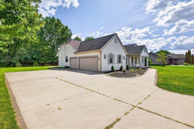 4424 HARBOR VILLAGE DRIVE, Omro, WI 54963