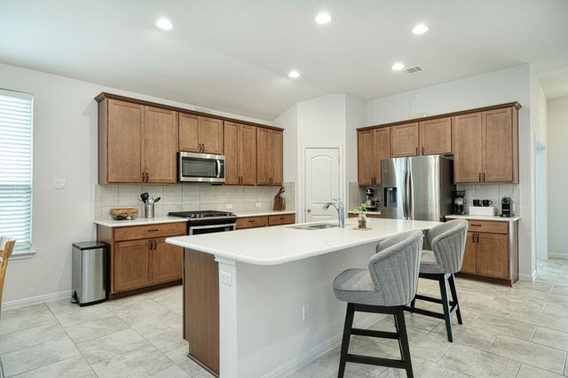 532 Tanda LN, Hutto, TX 78634