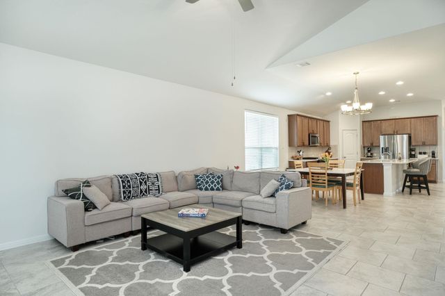 532 Tanda LN, Hutto, TX 78634