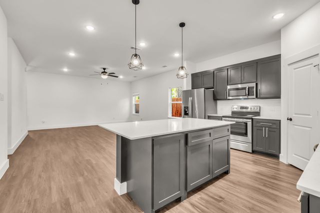 2315 W Bond Street, Denison, TX 75020