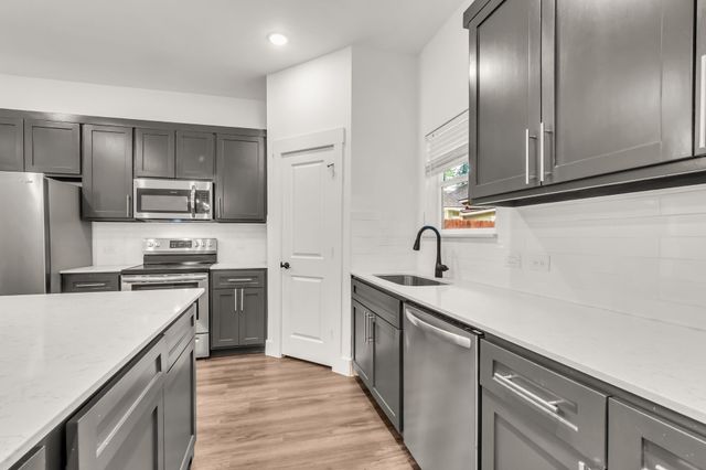 2315 W Bond Street, Denison, TX 75020