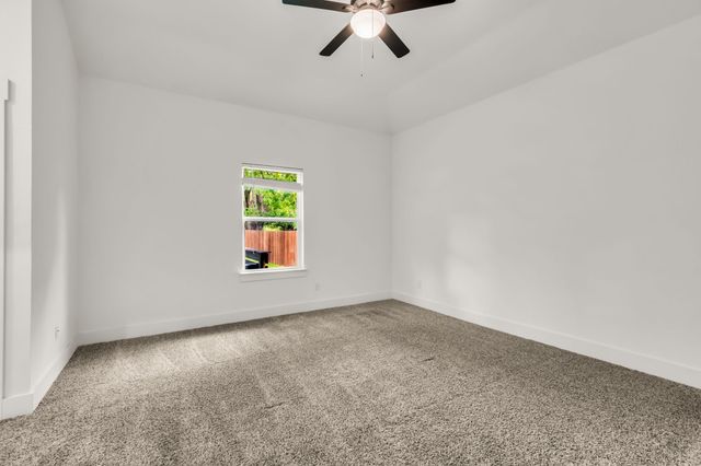 2315 W Bond Street, Denison, TX 75020
