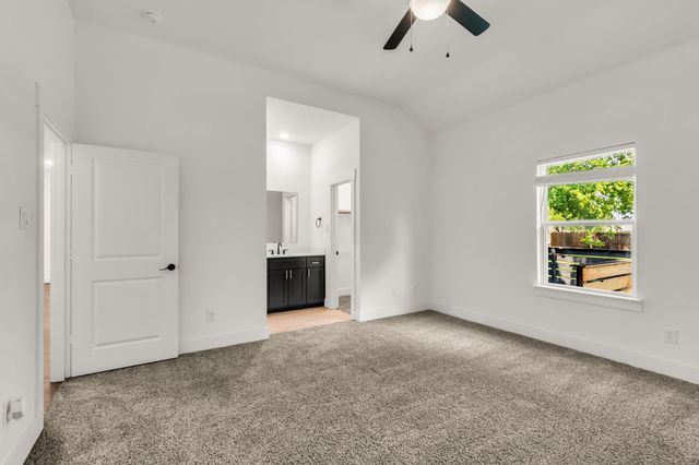 2315 W Bond Street, Denison, TX 75020