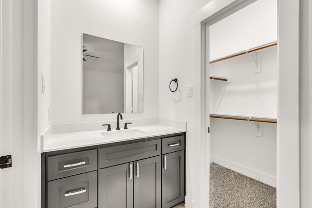 2315 W Bond Street, Denison, TX 75020