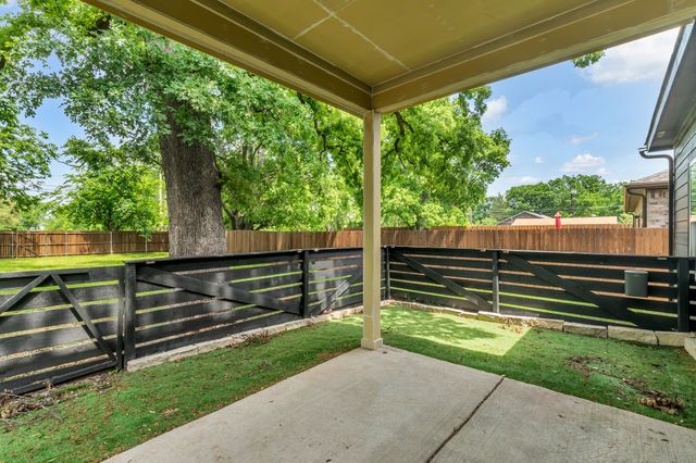 2315 W Bond Street, Denison, TX 75020