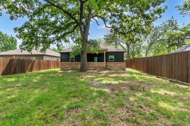 2315 W Bond Street, Denison, TX 75020