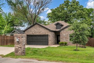 2315 W Bond Street, Denison, TX 75020