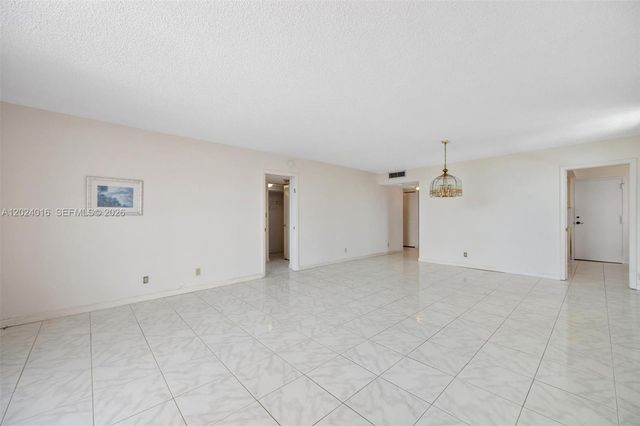 1865 S Ocean Dr 15L, Hallandale Beach, FL 33009