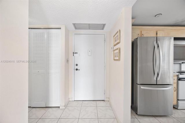 1865 S Ocean Dr 15L, Hallandale Beach, FL 33009