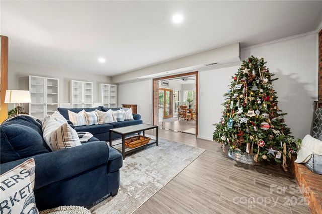 2010 Monticello Drive, Gastonia, NC 28056