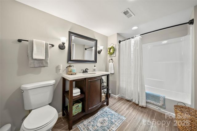 2010 Monticello Drive, Gastonia, NC 28056