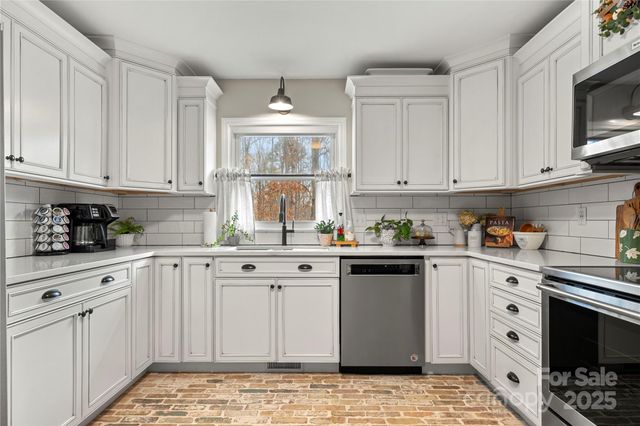 2010 Monticello Drive, Gastonia, NC 28056