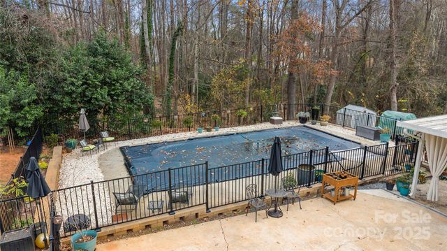 2010 Monticello Drive, Gastonia, NC 28056