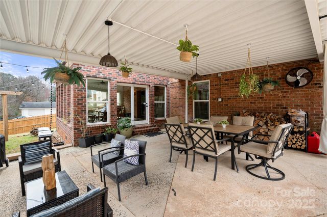 2010 Monticello Drive, Gastonia, NC 28056