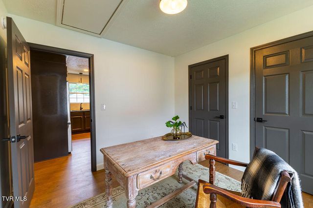 1607 East Watauga Avenue, Johnson City, TN 37601
