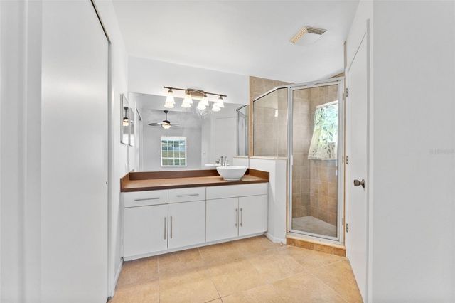 1435 CLUB DRIVE, Tarpon Springs, FL 34689