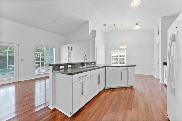 1435 CLUB DRIVE, Tarpon Springs, FL 34689