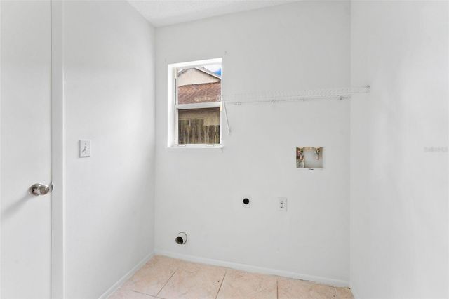 1435 CLUB DRIVE, Tarpon Springs, FL 34689