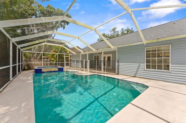 1435 CLUB DRIVE, Tarpon Springs, FL 34689