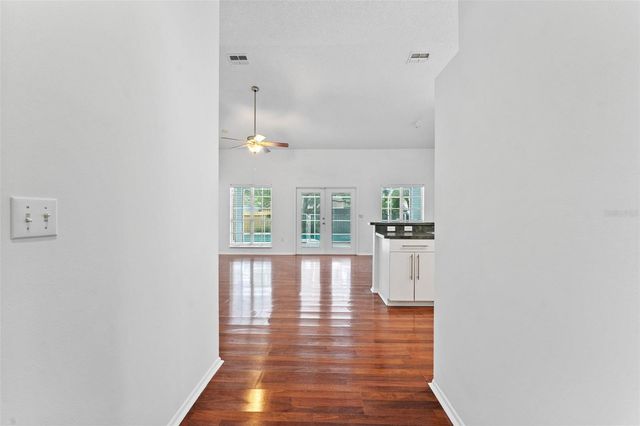 1435 CLUB DRIVE, Tarpon Springs, FL 34689