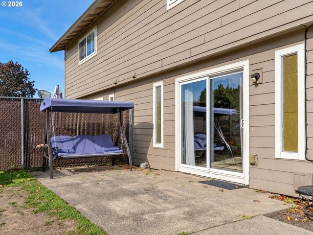 480 Ne 18TH St, Gresham, OR 97030