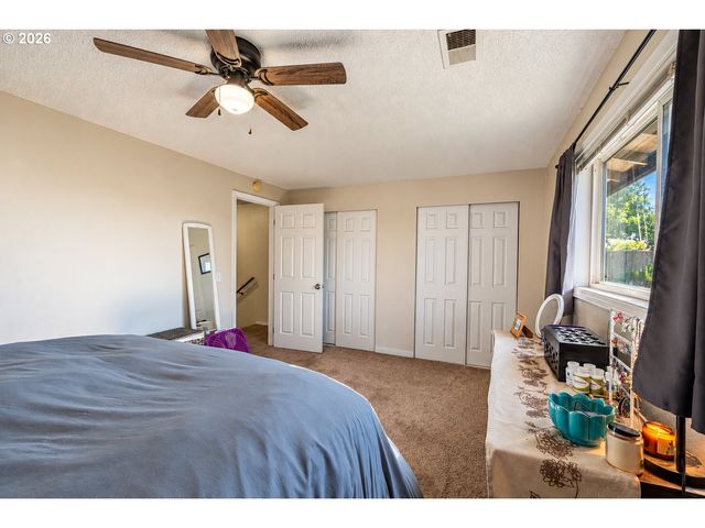 480 Ne 18TH St, Gresham, OR 97030