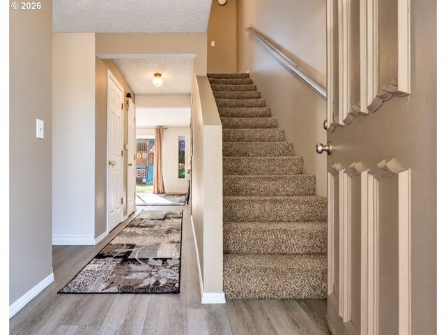 480 Ne 18TH St, Gresham, OR 97030