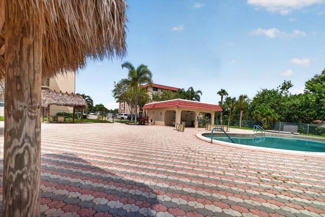 3251 HOLIDAY SPRINGS Boulevard 205, Margate, FL 33063