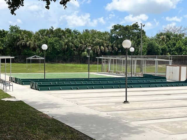 3251 HOLIDAY SPRINGS Boulevard 205, Margate, FL 33063