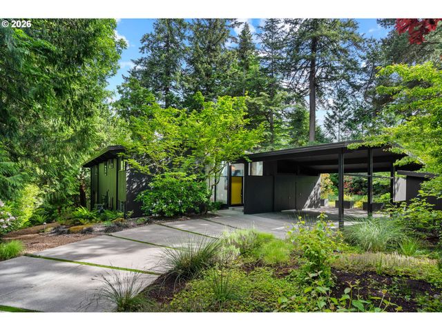 5330 Sw WESTDALE Dr, Portland, OR 97221