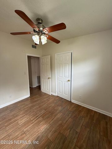 909 LA MARCHE Drive, Jacksonville, FL 32205