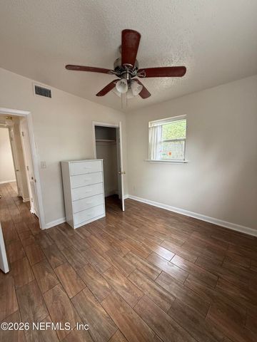 909 LA MARCHE Drive, Jacksonville, FL 32205