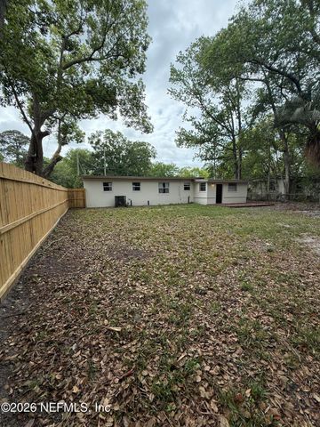 909 LA MARCHE Drive, Jacksonville, FL 32205