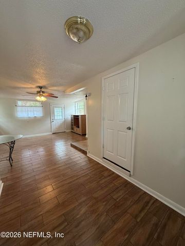 909 LA MARCHE Drive, Jacksonville, FL 32205