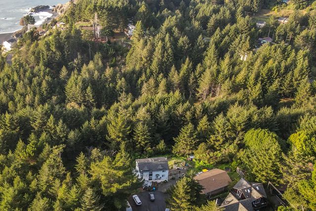 710 Upper Pacific Drive, Shelter Cove, CA 95589