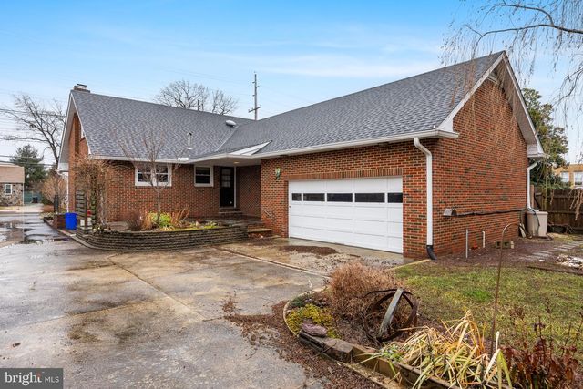 55 E EVESHAM RD, Runnemede, NJ 08078